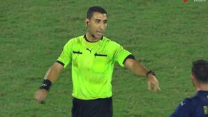 السيد منير يدير مواجهة زد و الجونة في الدوري المصري