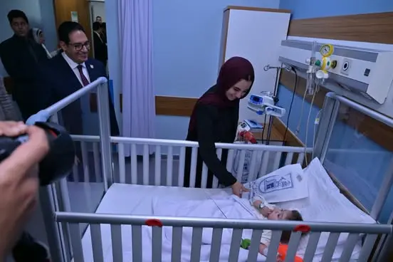 طلاب جامعة القاهرة في زيارة لمستشفى الناس لتعزيز العمل التطوعي