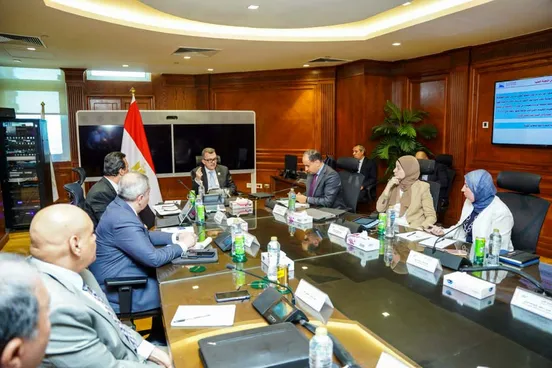 وزير التخطيط يبحث مع البنك الدولي تمويلًا  لتطوير السياحة والبنية التحتية