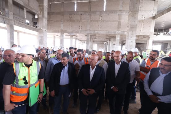 وزير النقل يتفقد قطار التنمية بالصعيد