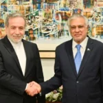وزيرا خارجية إيران وباكستان يؤكدان استمرار التشاور حول التفاوض مع واشنطن