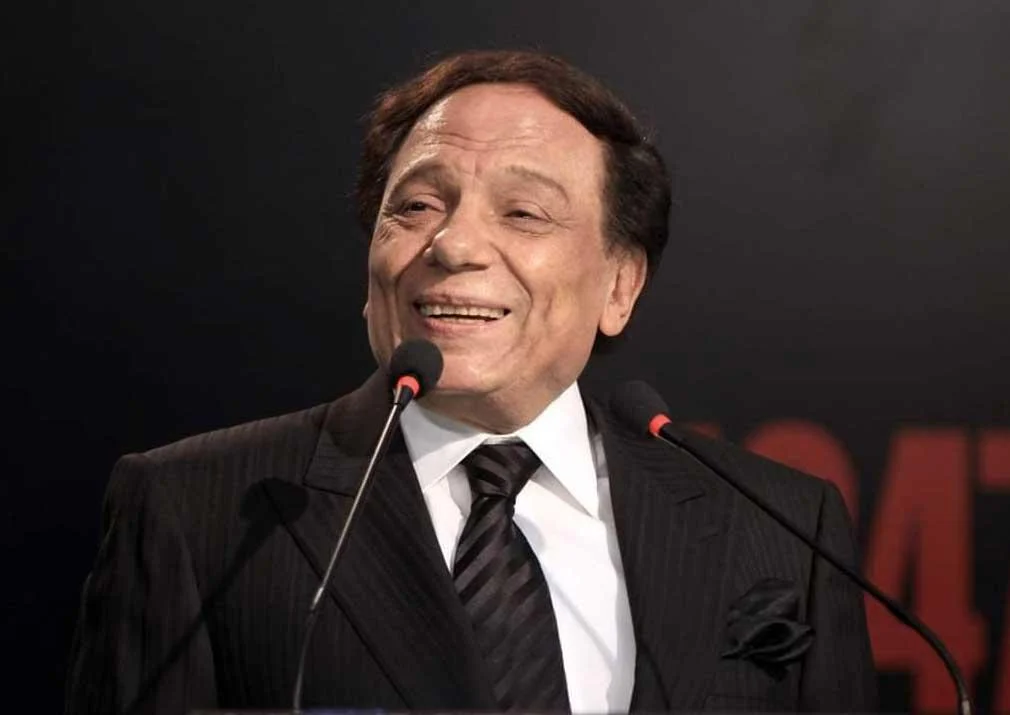 من “متعودة دايمًا” إلى “شاهد ماشفش حاجة”.. 86 عامًا من الضحك والزعامة في حياة عادل إمام