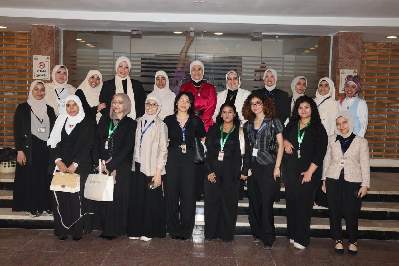 جامعة عين شمس تطلق برنامج «تمكين المرأة» لدعم طالبات كلية البنات