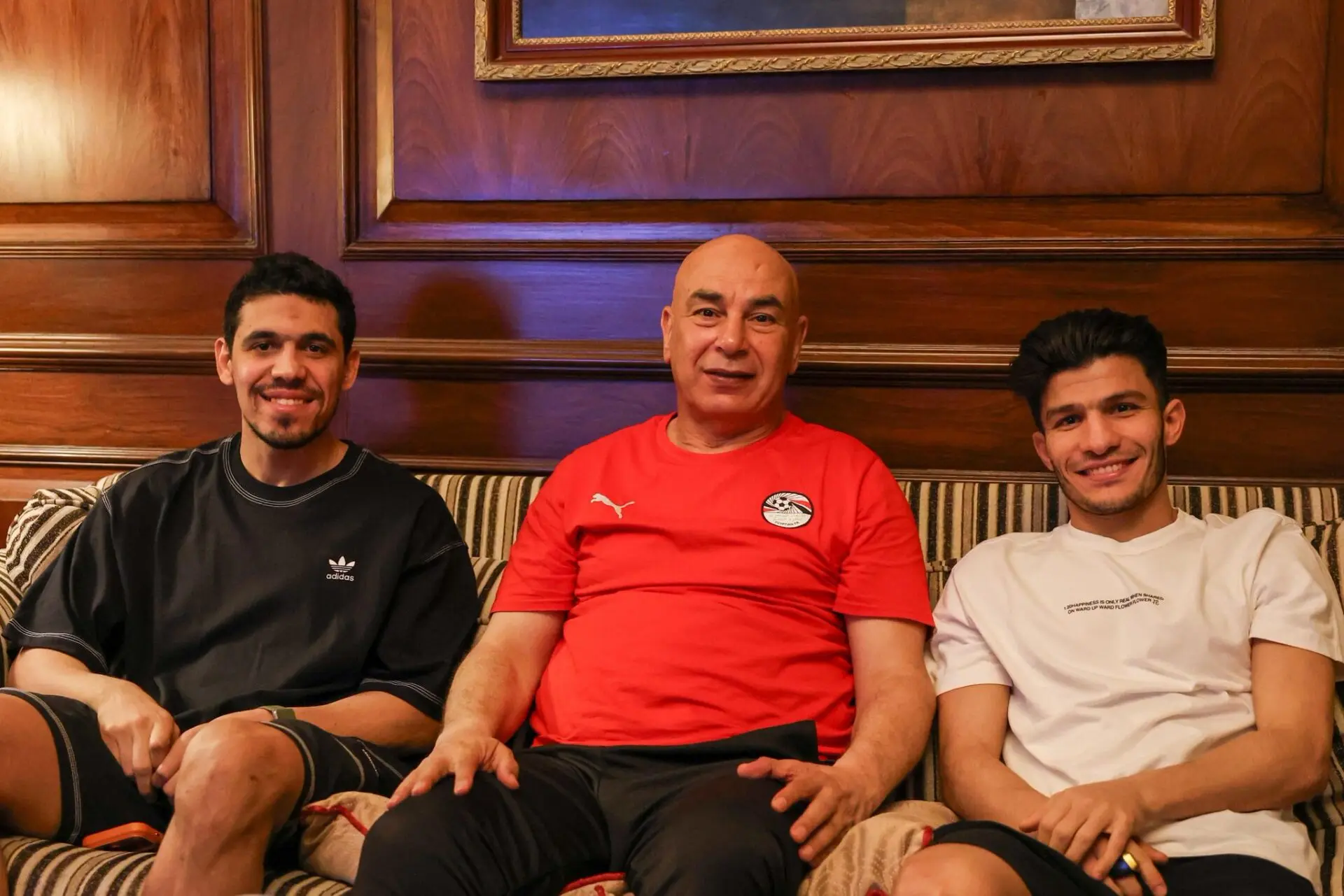 محمد حمدي وإسلام عيسى يزوران معسكر المنتخب