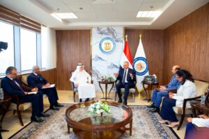 800 مليون دولار.. وزير البترول يشهد توقيع البرنامج السنوي بين الهيئة والمؤسسة الدولية الإسلامية