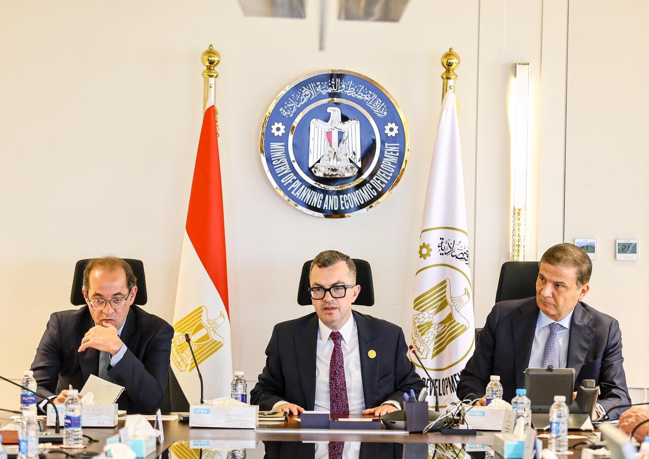 وزير التخطيط: تطوير التعليم ركيزة لتعزيز التنمية البشرية.. والخطة الاستثمارية تولي اهتمامًا متزايدًا بالقطاع