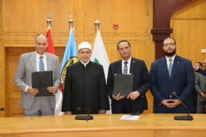 تعاون بين «البريد المصري» و«الأزهر» لدعم الطلاب والعاملين بخدمات مالية وبريدية متطورة