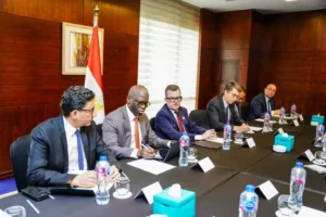 التخطيط تبحث مع مؤسسة التمويل الدولية تفعيل آلية ضمان وتمويل مشروعات البنية التحتية في مصر