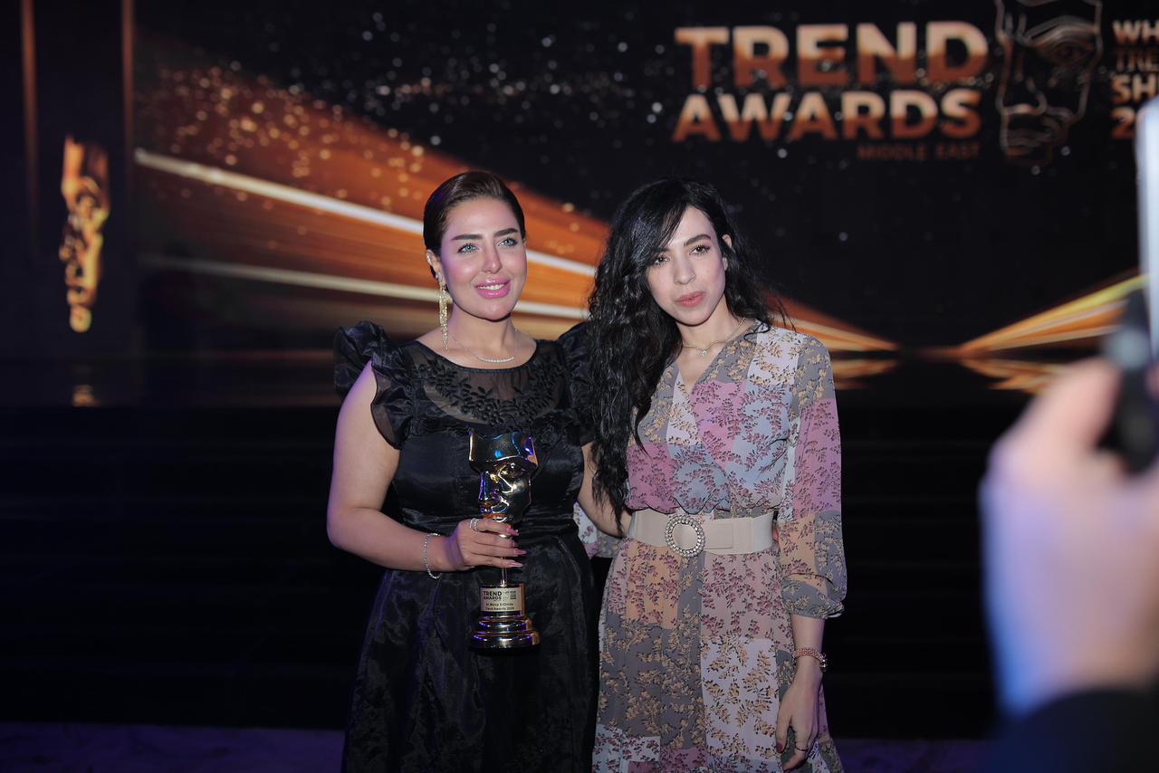 تكريم الإعلامية منى العمدة في مهرجان “Trend awards” تقديراً لمسيرتها الناجحة..صور