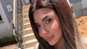 شاهد..فرح شعبان بإطلالة أنيقة جمعت بين البساطة والعصرية