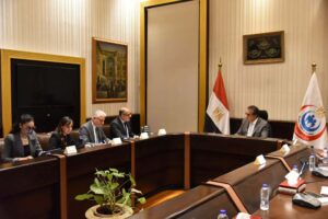 وزير الصحة يجتمع بمندوب فلسطين فى جامعة الدول العربية لدعم المنظومة الصحية