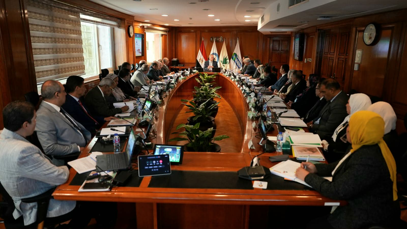 وزير البترول: وقف تصدير الفوسفات الخام مستقبلاً وتوسيع الصناعات التحويلية لتعظيم القيمة المضافة