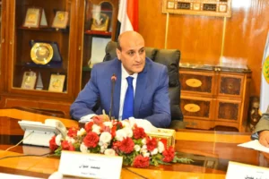 1500جنيه.. بدء صرف منحة عيد العمال لـ7444 من العمالة غير المنتظمة بأسيوط
