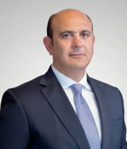 “البورصجية” تنعي عمرو النقلي نائب رئيس بنك مصر بعد وفاته إثر حادث أليم