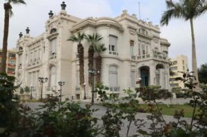 جامعة عين شمس تفتح باب التقدم لبرنامج «Faculty to Factory» لربط البحث العلمي بالصناعة