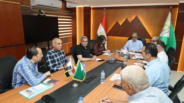 محافظ الجيزة يجتمع لتحسين كفاءة النظافة والتصدي للإشغالات بحي جنوب