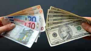 أسعار العملات في مصر اليوم الثلاثاء