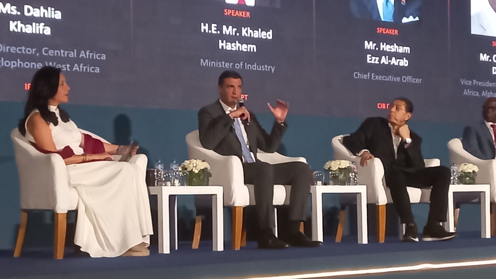 وزير الصناعة: نستهدف دمج الصناعة المصرية في سلاسل القيمة العالمية وتعزيز تنافسيتها بالتكنولوجيا والابتكار