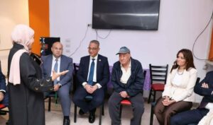محافظ الجيزة يشارك فتيات مؤسسة الرعاية بإمبابة فرحة عيد الأضحى المبارك
