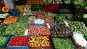 سعر الخضار والفاكهة اليوم الأحد في الأسواق