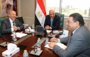 وزير الكهرباء يتابع مع “إنكوم” آليات توفير الطاقة اللازمة لمشروع مركز عالمى للبيانات