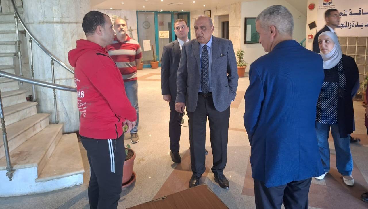 وزير الكهرباء يتفقد مبنى المحطات المائية “سابقا” لتأهيله كمقراً لجهاز تنظيم مرفق الكهرباء وحماية المستهلك