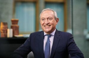 ناصف ساويرس يحتفظ بـ43.95% في «أوراسكوم كونستراكشون» بعد إعادة الهيكلة