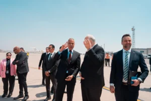 رئيس تحالف ستار العالمي يشيد بخطة تحديث أسطول مصر للطيران ويشهد وصول ثالث طائرات B737-8 MAX