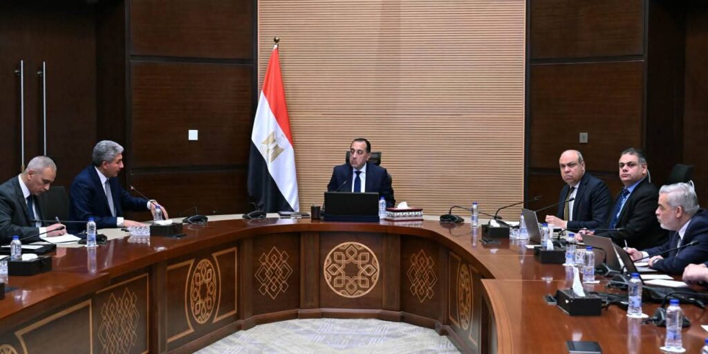مدبولي يوجه بحزمة حوافز عاجلة لدعم الطيران والسياحة والحفاظ على معدلات الحركة الوافدة