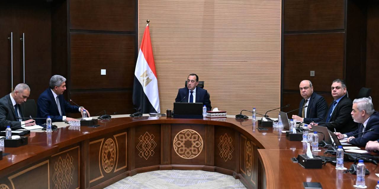 مدبولي يوجه بحزمة حوافز عاجلة لدعم الطيران والسياحة والحفاظ على معدلات الحركة الوافدة