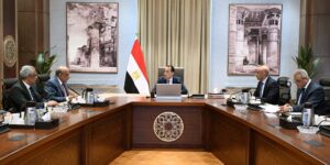 رئيس الوزراء يطلع على جهود تطوير  شركات ومصانع الإنتاج الحربي