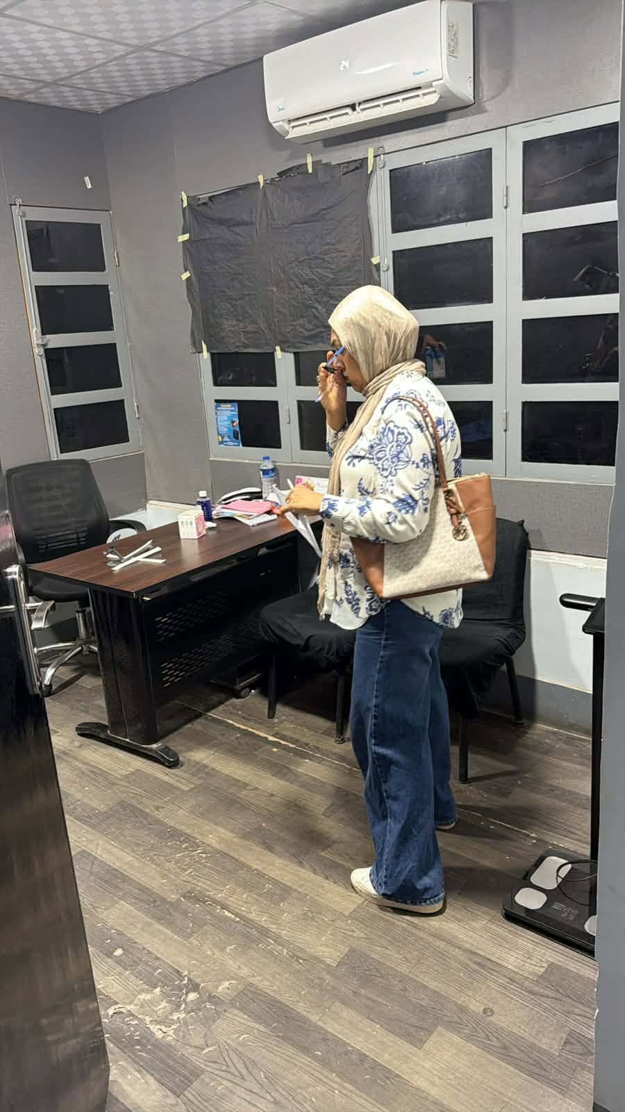 ضبط منتحل صفة طبيب وغلق مركز علاج طبيعي شرق أسيوط