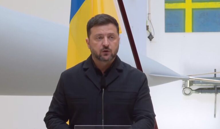 الرئيس الأوكراني يطالب بتسريع الدعم الدفاعي الأوروبي والأمريكي