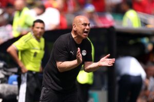 حسام حسن .. كنا نستحق الفوز على بلجيكا والحكم تجاهل ركلة جزاء