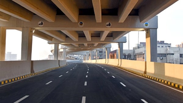 الجيزة: غلق كلي بمطالع محور الفريق كمال عامر وتقاطعه مع محور ٢٦ يوليو