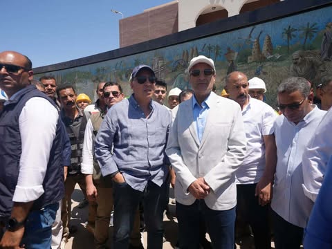 وزير الري يتفقد اللمسات الأخيرة لقناطر ديروط الجديدة استعدادًا للافتتاح