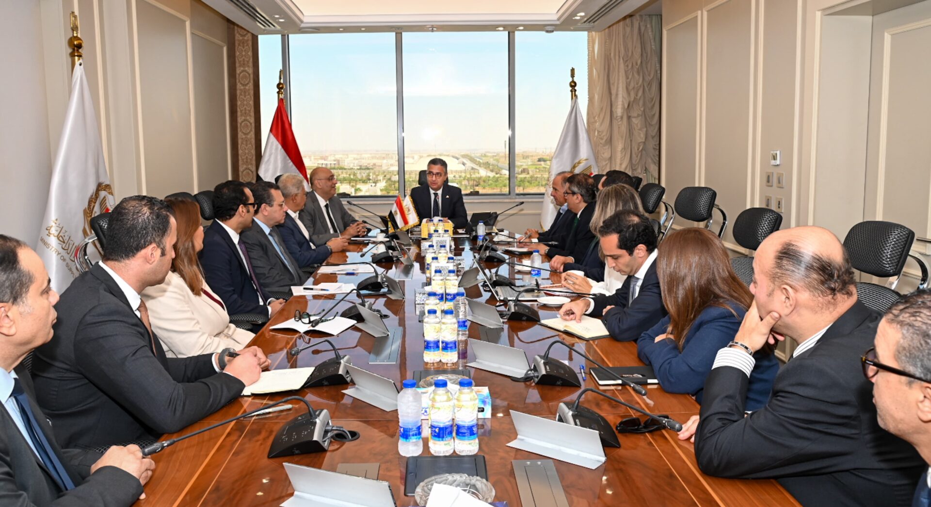 وزير التموين يجتمع مع “تنمية المشروعات” و”كازيون” لبحث مجالات التعاون ضمن «كاري أون»