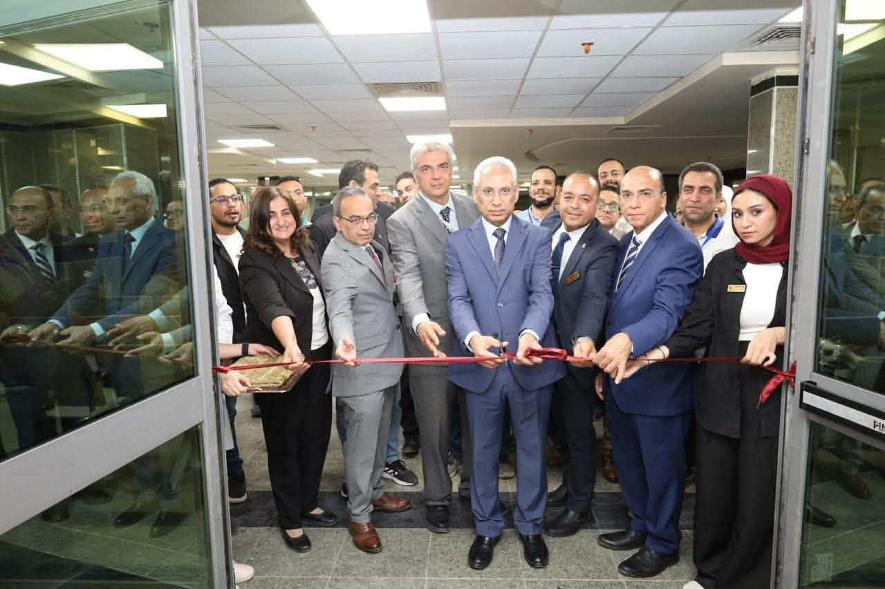رئيس جامعة المنيا يفتتح عيادات أورام الأطفال