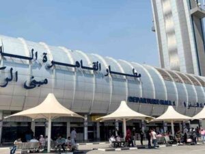 “بوابة إنقاذ جوي” في الشرق الأوسط.. كيف عززت المطارات المصرية موقعها في أوقات الأزمات؟