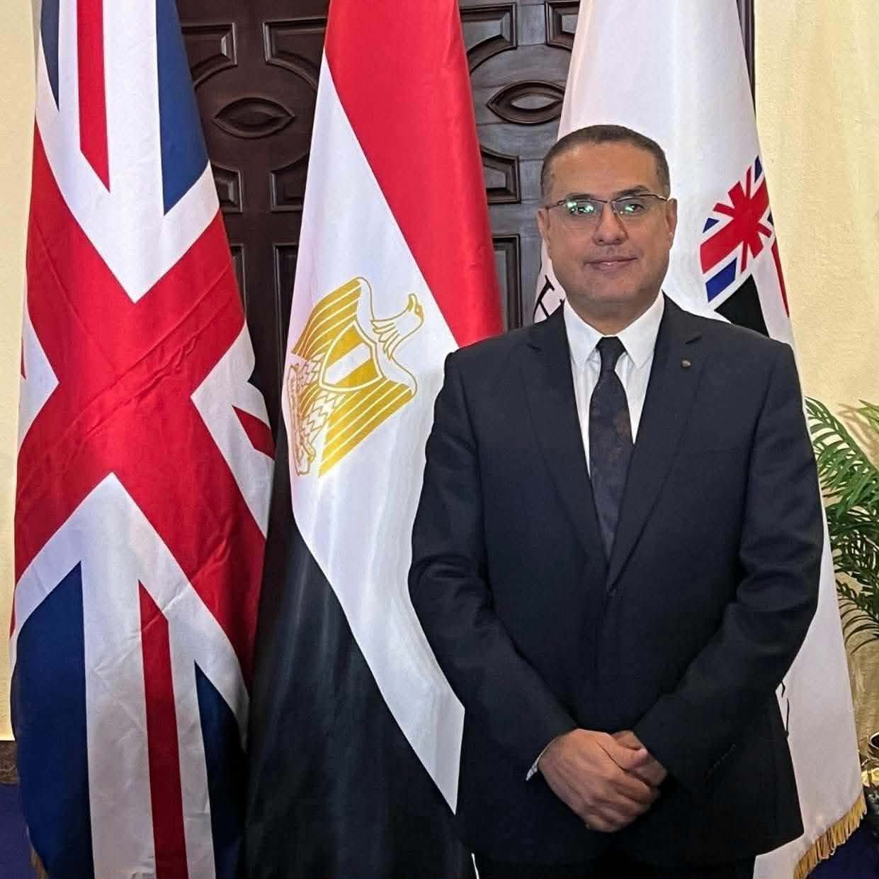 قرار جمهوري بتعيين الدكتور طارق محمد علي عبدالرحمن عميدًا لكلية التجارة بسوهاج