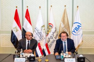 المركزي المصري يستضيف لقاءً مصرفيًا بين البنوك المصرية واليمنية لبحث التعاون