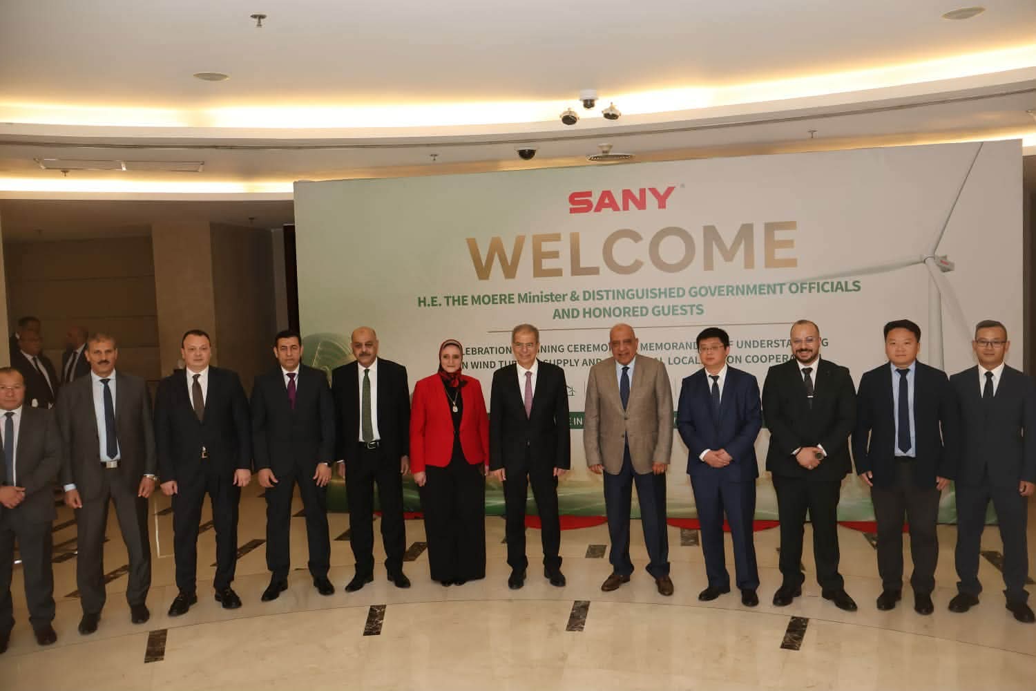وزير الكهرباء يشهد بدء العمل بأول مصنع لتوربينات الرياح