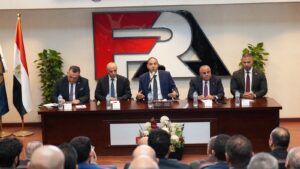 الرقابة المالية تنظم اجتماعًا موسعًا حول آليات تيسير الطروحات الحكومية