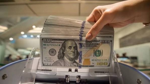 أسعار الدولار في مصر اليوم الأحد