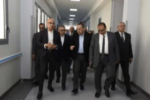 وزير التعليم العالي يتفقد مشروعات جامعة عين شمس التعليمية والطبية