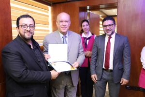 شركة ميناء القاهرة الجوي تكرم الكفاءات المتميزة من العاملين بقطاع تكنولوجيا المعلومات والاتصالات