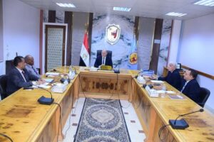 لجنة اختيار عميد كلية الزراعة بجامعة سوهاج تجري المقابلات الشخصية للمرشحين للعمادة