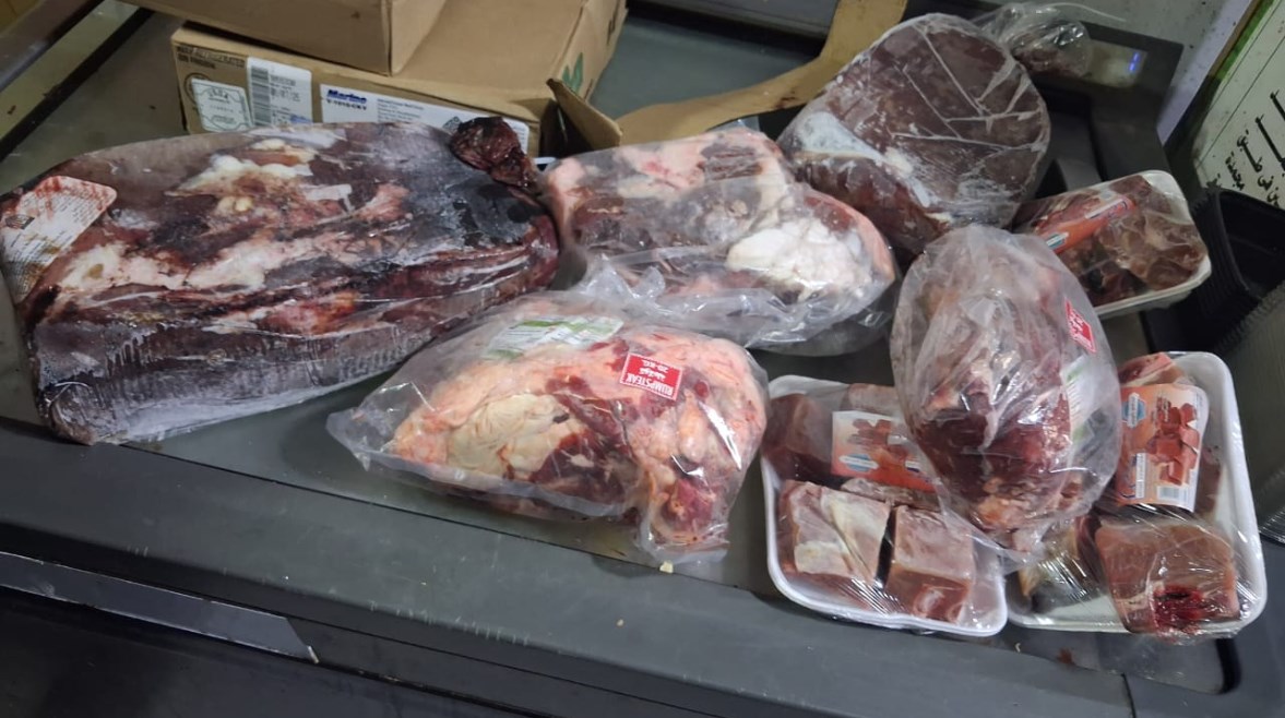 ضبط 190 كيلو لحوم ومجمدات غير صالحة للاستهلاك خلال حملة تموينية بأسيوط