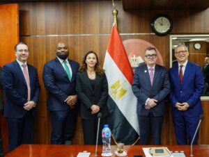 مؤسسة بريطانية تشيد بمرونة الاقتصاد المصري وحوكمة الإنفاق الاستثماري
