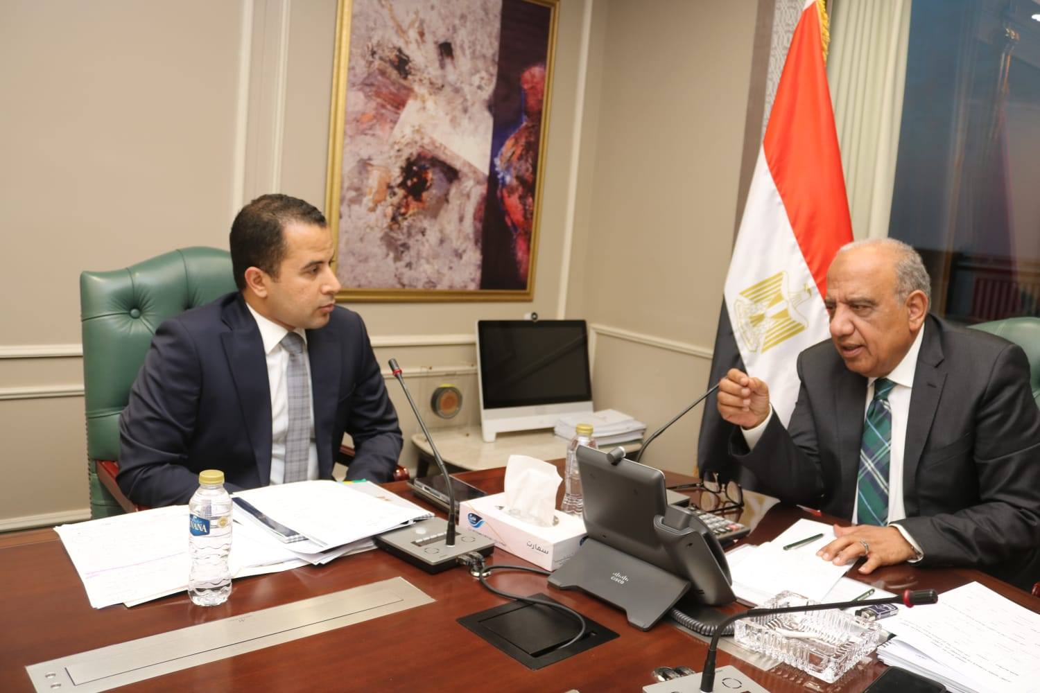 وزير الكهرباء يتابع مع مسئولي “جهاز تحيا مصر” مستجدات تنفيذ مشروعات ‏الطاقة الشمسية وطاقة الرياح